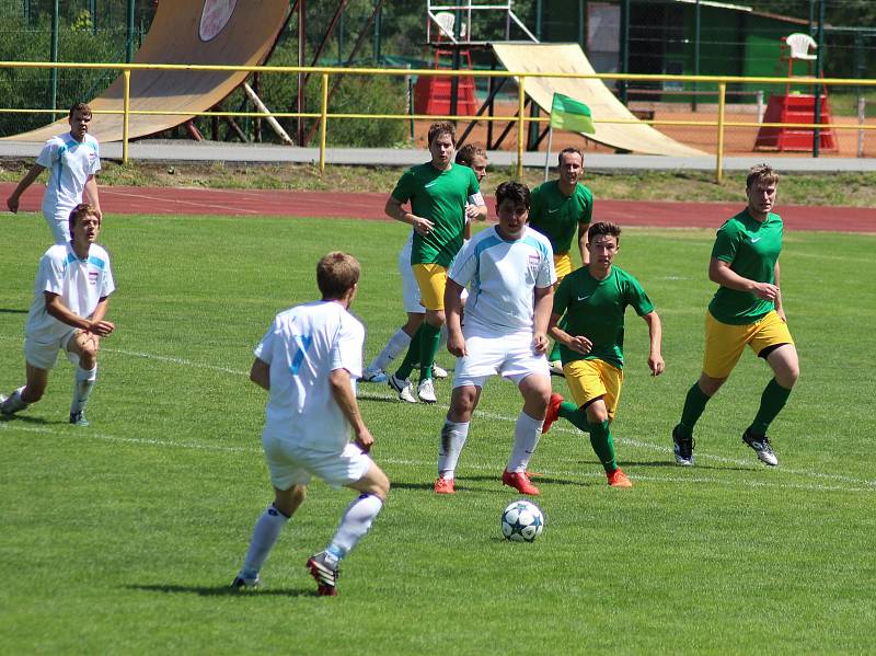 Fotbalisté Prachatic porazili soupeře z Bernartic vysoko 5:1.