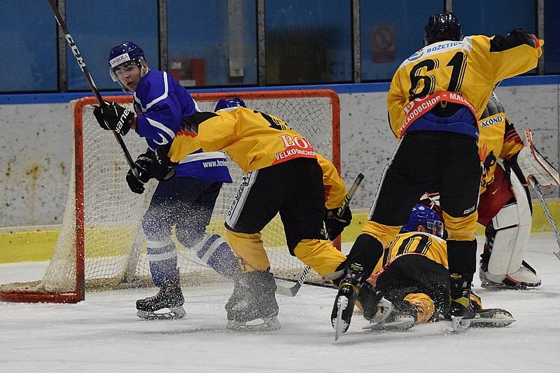 KL ledního hokeje: HC Vimperk - TJ Bpžetice 9:0 (3:0, 3:0, 3:0).