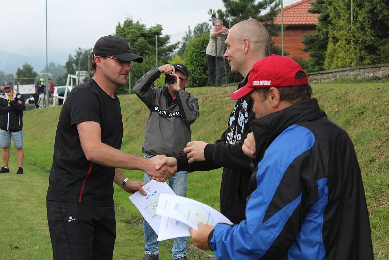 Fotbalisté uctili památku Jiřího Zoubka staršího.