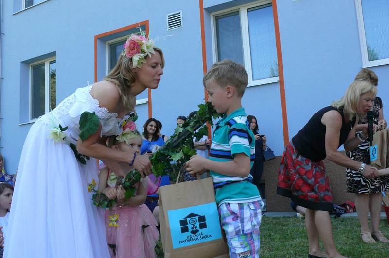 Budoucí školáci se loučili s mateřskou školou v Zahradní ulici.