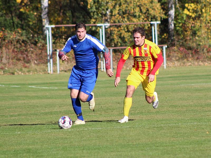 Fotbalová B třída: Husinec - Strakonice B 2:1.