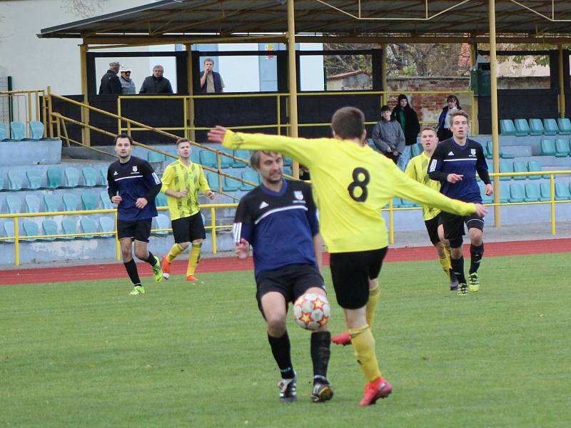 Fotbalový KP: Prachatice - Dražice 1:0.