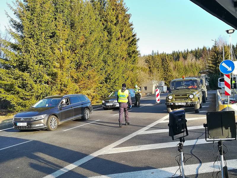 Uzavření hranic kůvli koronaviru.