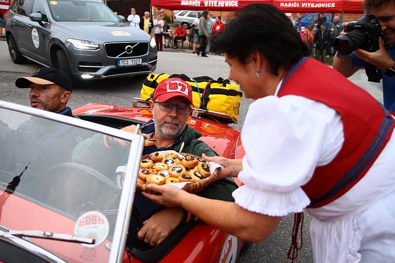 Automobily South Bohemia Classic projely také obcí Vitějovice.