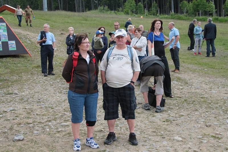 Zájem veřejnosti o otevření nové rozhledny na skokanském můstku na Zadově překvapil i samotné organizátory.