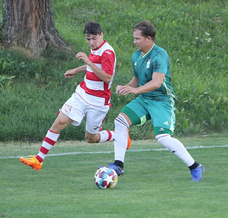 Přípravný fotbal: SK Lhenice - SK Jankov 2:0 (1:0).