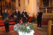 Volarský čtvrtý adventní koncert patřil saxofonovému triu dam Kateřině Pavlíkové, Magdaléně Probstové a Anně Kurzové.