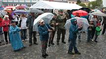 Myslivecké sdružení Vltava připravilo na sobotu bohatý program, kterým oslavilo padesát let od svého založení. Déšť nedéšť, kdo přišel, ten se bavil.