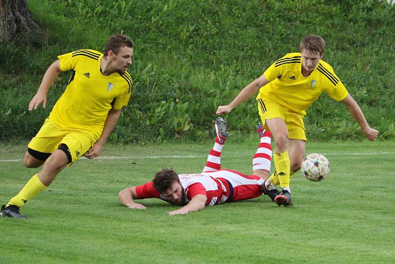 Fotbalová I.A třída: SK Lhenice - SK Čkyně 1:2 (0:1).