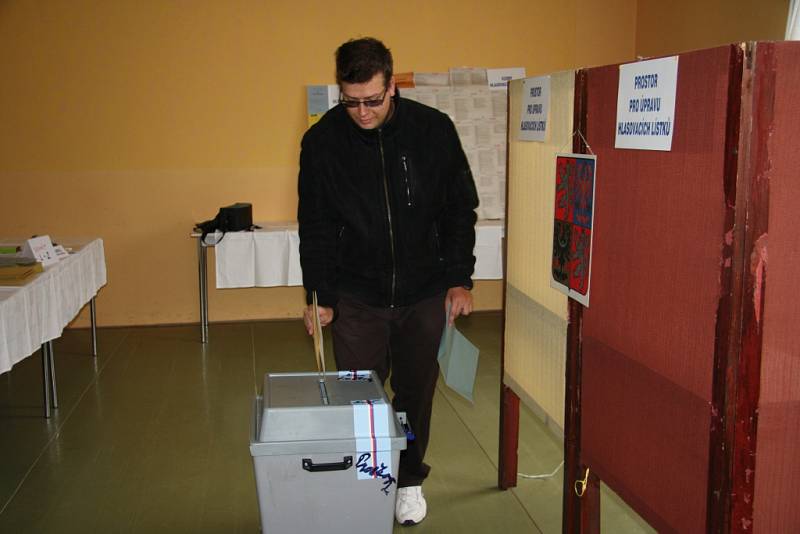 Prachatická volební místnost Pod Hradbami.