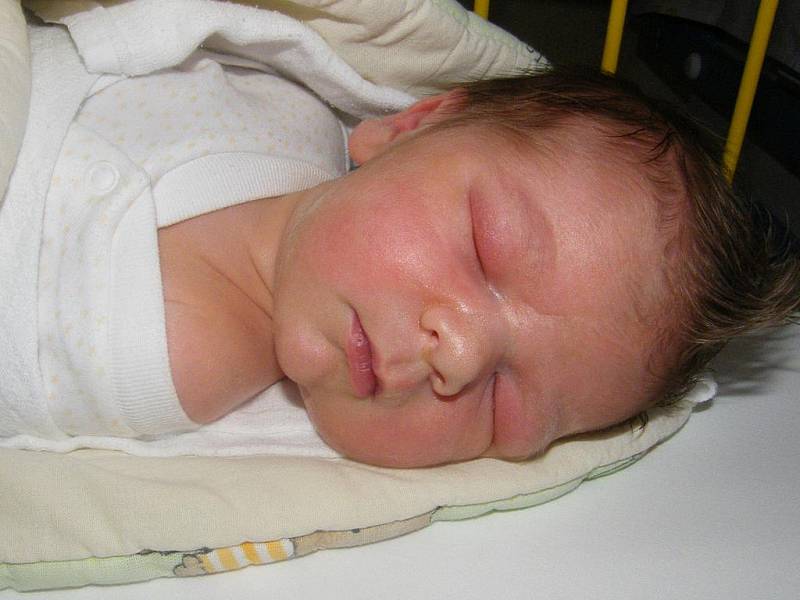Kryštof Huječek se v prachatické porodnici narodil 26. ledna 2011 v 09. 30 hodin. Chlapeček vážil 3730 gramů a měřil 52 centimetrů. Rodiči prvorozeného syna jsou Nikola Smolenová a Otakar Huječek z Prachatic.