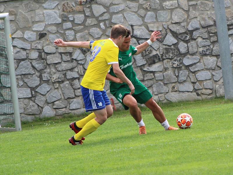 Fotbalová příprava: Tatran Prachatice - Šumavan Vimperk 6:3 (3:3).