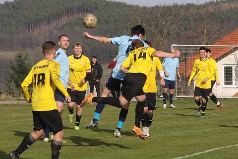 Přípravný fotbal: SK Lhenice - Vlachovo Březí 5:1 (2:1).