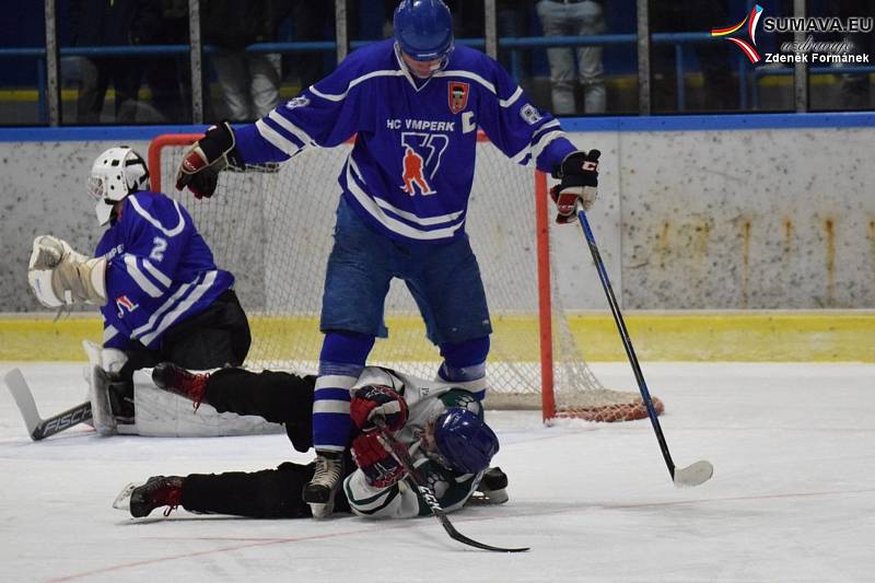 Hokejová Krajská liga: HC Vimperk - Slavoj Český Krumlov 3:5.