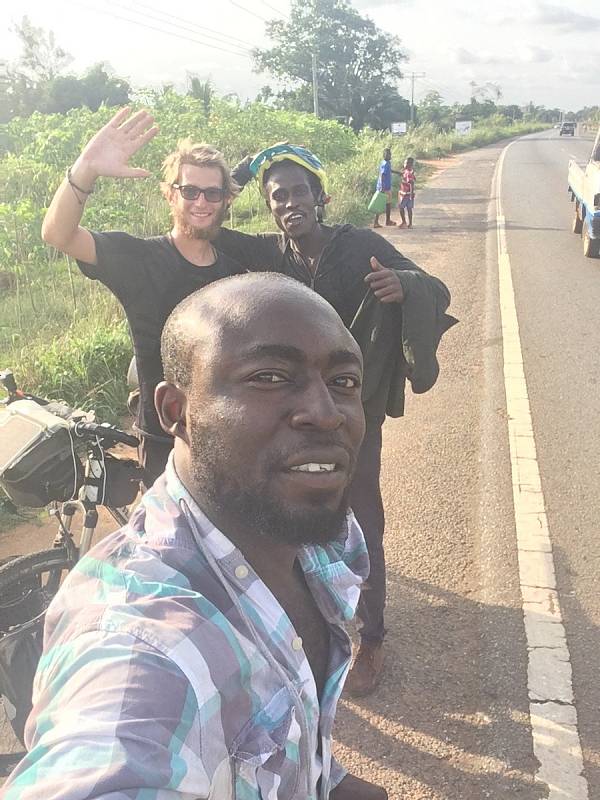 Tadeáš Šima a jeho další obrázky z cestování na kole po Africe.