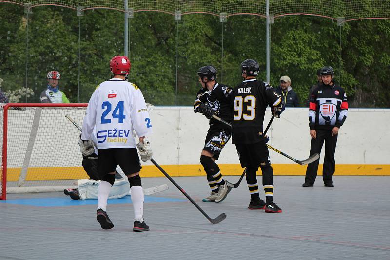 Play off I. ligy hokejbalistů: HBC Prachatice - SK Jihlava 4:0.