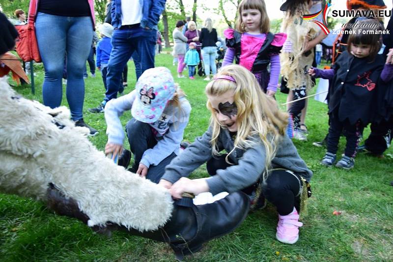 Čarodějnický rej ve Vimperku.