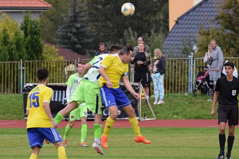 Fotbalová I.A třída: Šumavan Vimperk - SK Planá 1:0 (1:0).