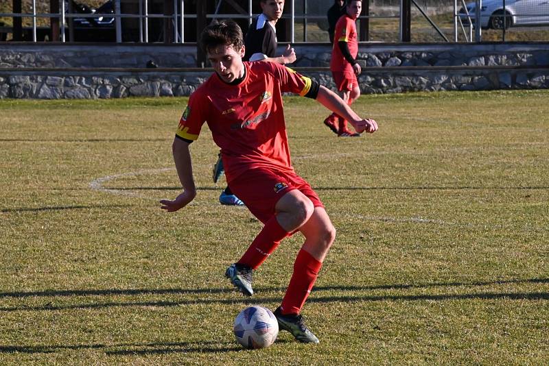 Fotbalová příprava: Šumavan Vimperk - Sokol Stachy 3:0 (0:0).