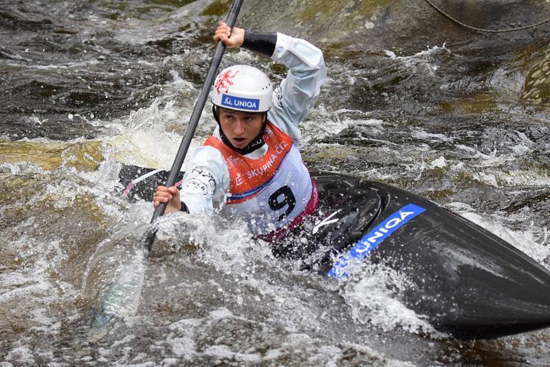 MČR vodních slalomářů na Lipně - kategorie K1.