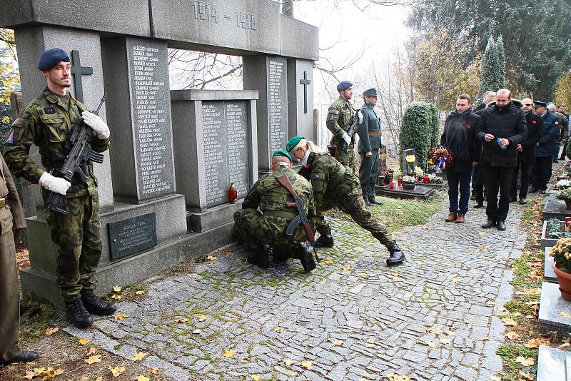 Uctění památky válečných veteránů v Prachaticích.