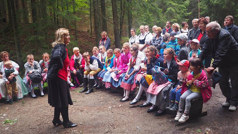 Zahájení plavení na Schwarzenberském plavebním kanále na Jeleních Vrších.