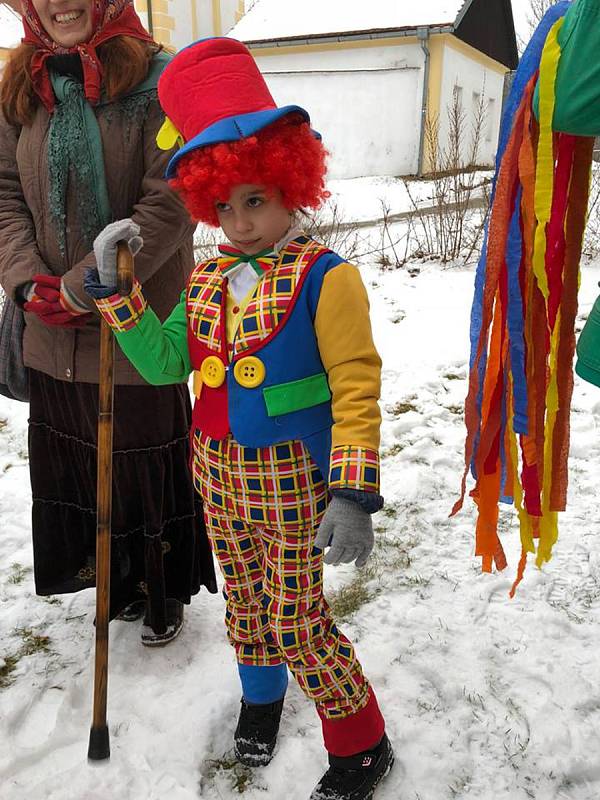 Masopustní veselí se spustilo v sobotu 10. února v Chrobolech a okolí.