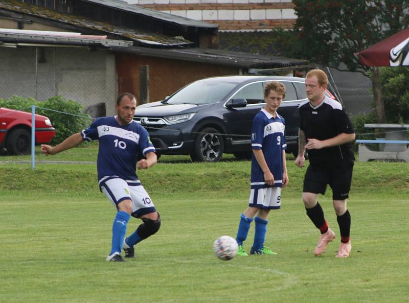 Fotbalový okres: Husinec - Strunkovice B 4:2.