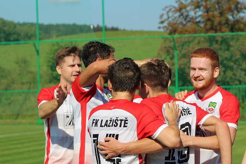 Fotbalový kraj: Lažiště - Třeboň 1:1.