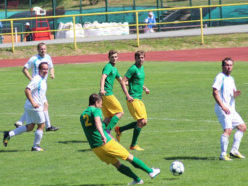 Fotbalisté Prachatic porazili soupeře z Bernartic vysoko 5:1.