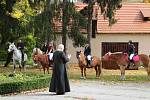 Hubertova jízda 2019 na zámku Skalice v Bohumilicích. Foto: Deník/Nikola Beranová