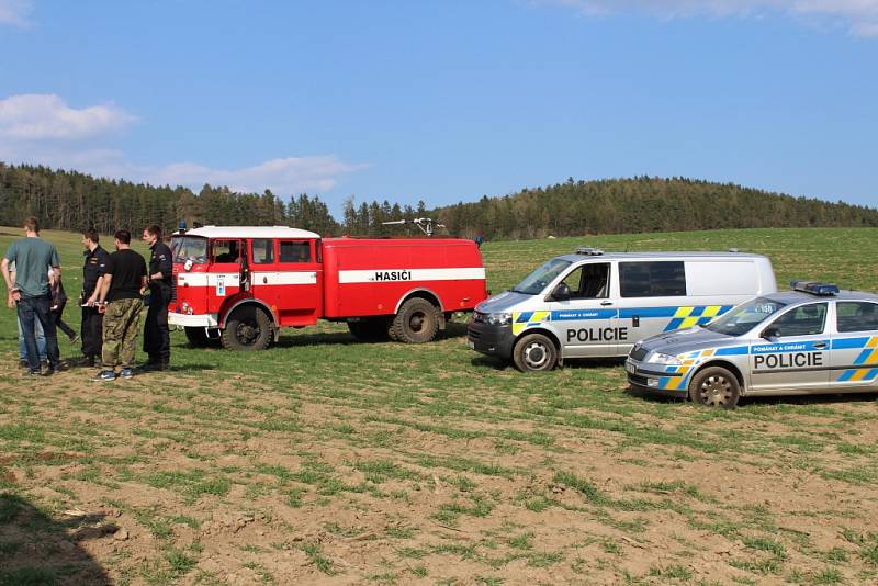 Smrt v troskách svého stroje nalezl u obce Dub na Prachaticku pilot ultralightu.