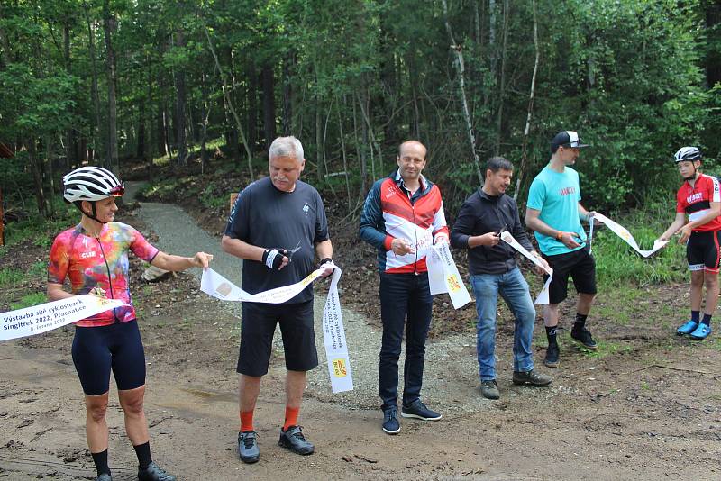 Cyklisté mají v Prachaticích k dispozici nalších více než 6,5 kilometru singltreku.