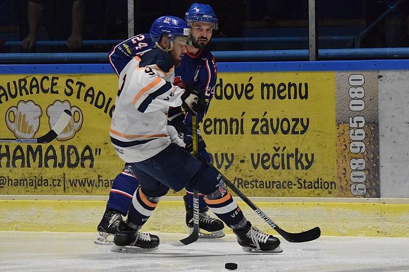 KL hokejistů: HC Vimperk - Spartak Soběslav 7:2 (2:1, 5:0, 0:1).