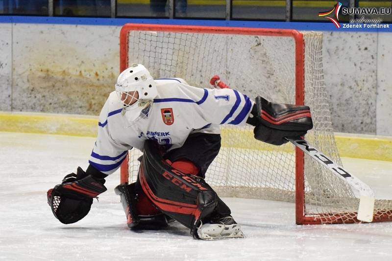 Hokejová Krajská liga: HC Vimperk - HC Milevsko 3:2.