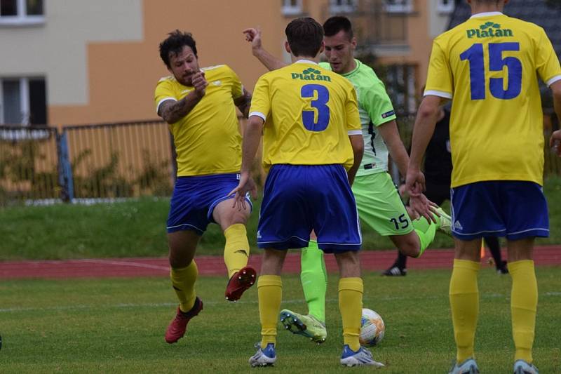 Fotbalová I.A třída: Šumavan Vimperk - SK Planá 1:0 (1:0).