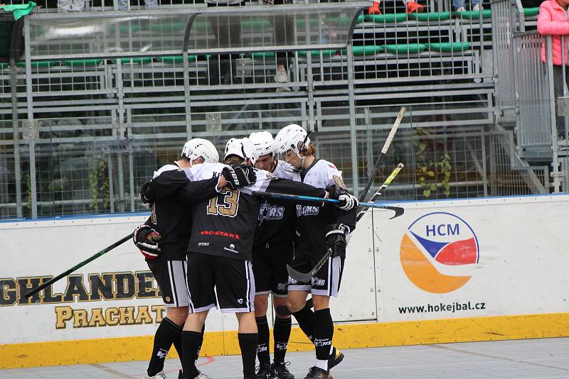 Hokejbalová extraliga: HBC Prachatice - HBC Svítkov Stars Pardubice 3:2 PP (1:1, 0:1, 1:0 - 1:0).