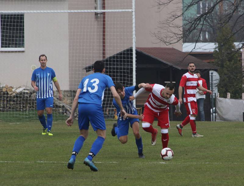 Fotbalová I.A třída: Lhenice - Vodňany 4:2.