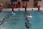 Skvělá parta dětí se sešla v prachatickém plaveckém bazénu, kde si užívala aktivní pobyt nejen ve vodě.