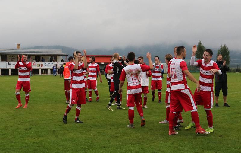 Fotbalová A třída: Lhenice - Planá u ČB 1:0.