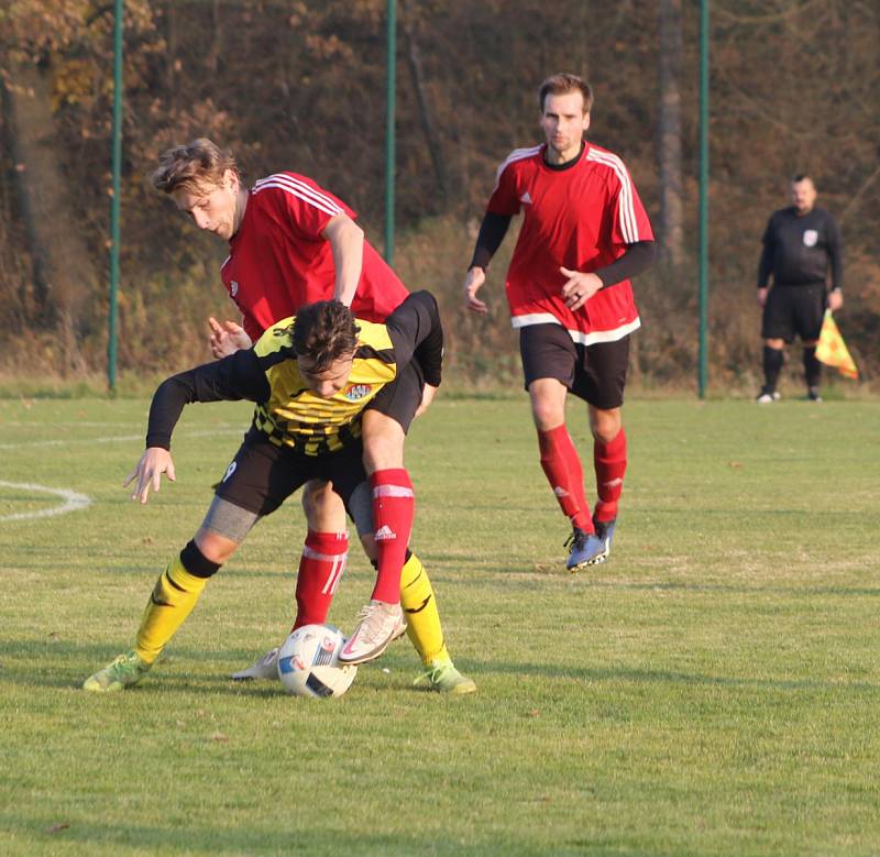 Fotbalová B třída: Strunkovice - Kaplice 2:0 (1:0).