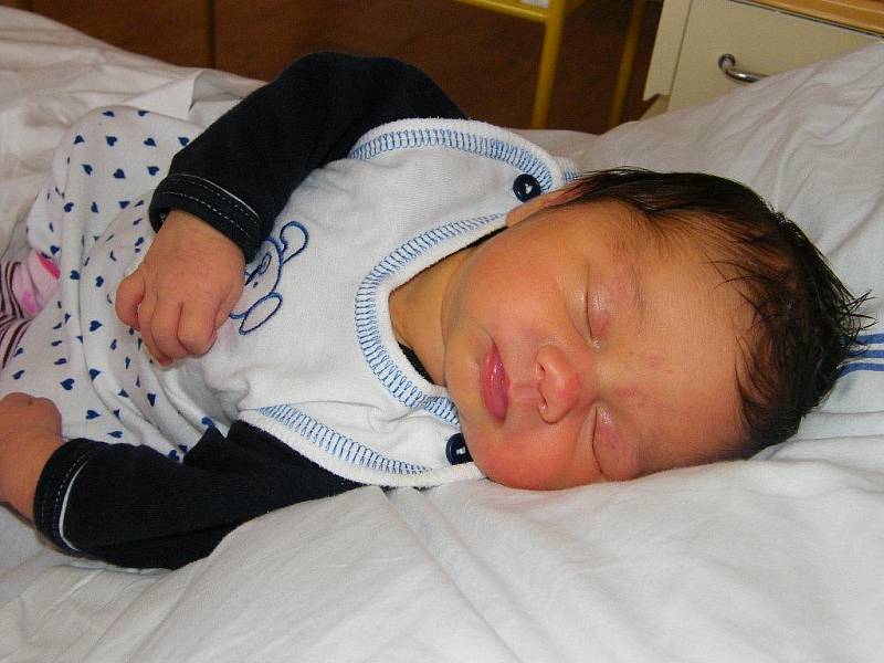 Aneta Machovcová se v prachatické porodnici narodila 14. září 2011 v 10.37 hodin. Rodiče Martina a Jan Machovcovi jsou z Radhostic, kde už se na sestřičku těšil i tříletý Honzík. Anetka při narození vážila 3690 gramů a měřila 50 centimetrů.