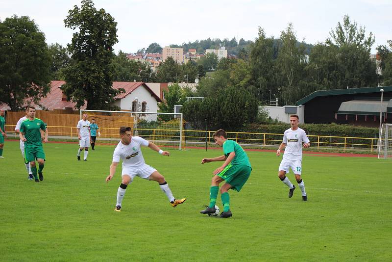 Fotbalová I.A třída: Prachatice - Roudné 3:0.
