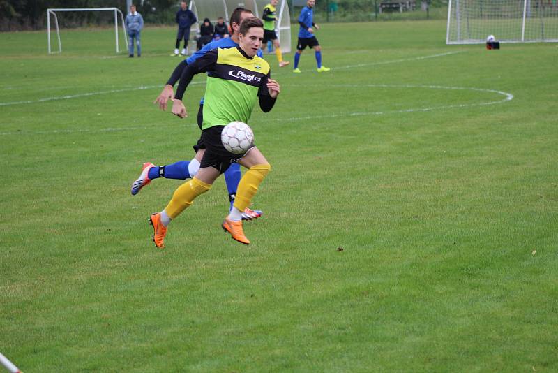 Fotbalová I.B třída: Slavoj Husinec - Osek B 4:2.