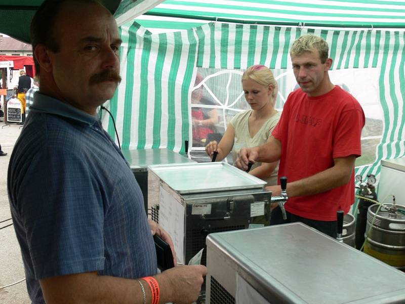 Víkend patřil v Jámě desátému Hudebnímu festivalu pod lípou. 