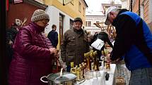 Ani studené počasí Vimperáky neodradilo, vyrazili na tradiční Vánoční trhy.