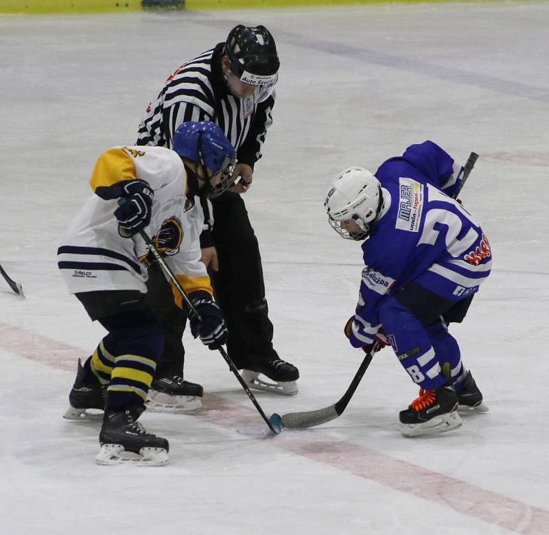 Mladší žáci HC Vimperk vyhráli v Jindřichově Hradci 8:1.