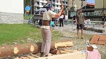 Volarské slavnosti dřeva přilákaly do šumavského městečka stovky lidí. Všichni ochutnávali dobroty, poslouchali muziku a pozorovali zručné řemeslníky při práci.