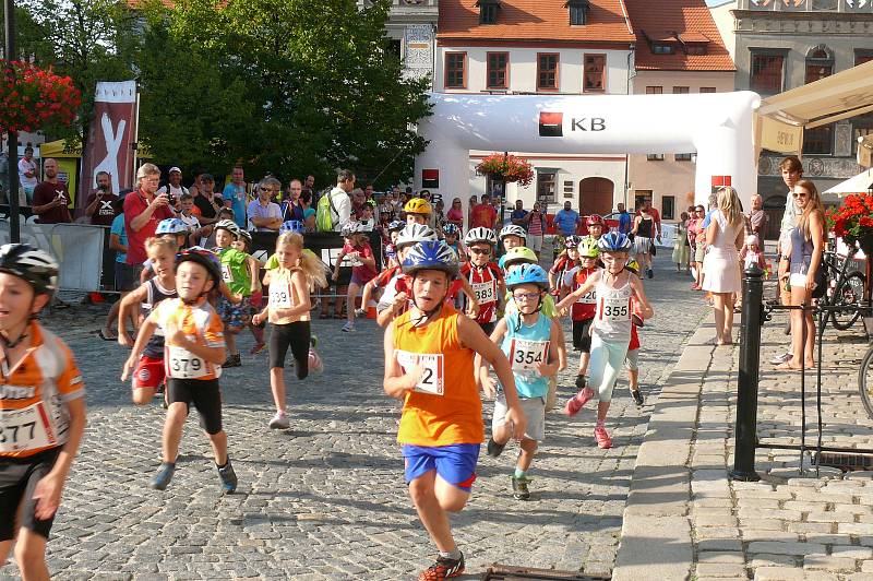 Předehru ME v Xterra triatlonu obstarají děti a následný Herbis run trail.