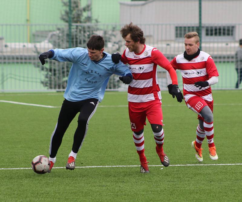 Fotbalová příprava: Lažiště - Lhenice 2:1.